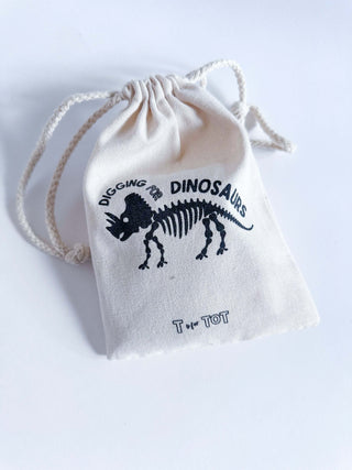 Digging for dinosaurs bag